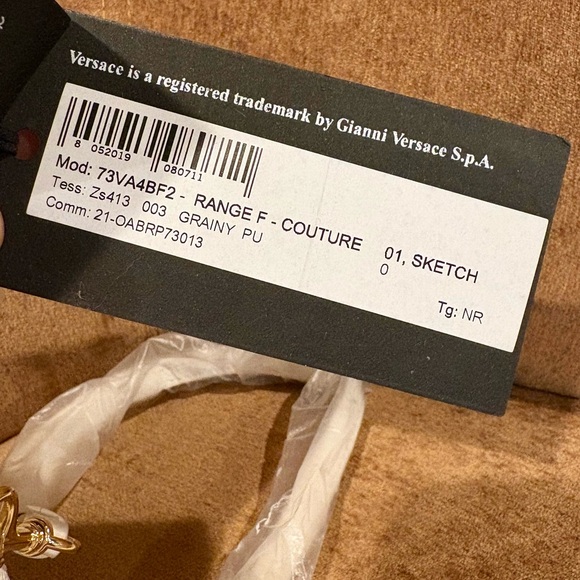 NEW Versace Jeans Couture baroque-buckle Shoulder Bag - Picture 5 of 5